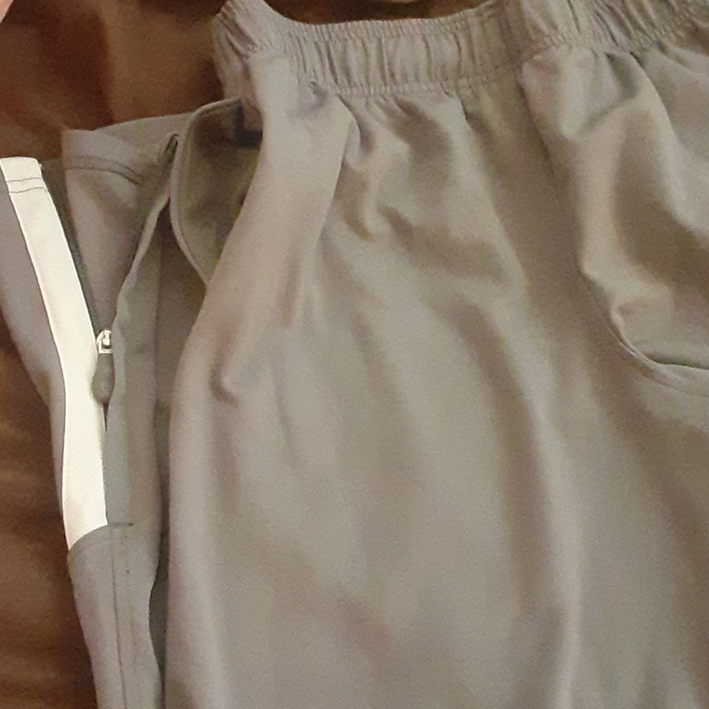 Under Armour pants - Picture 4 of 7